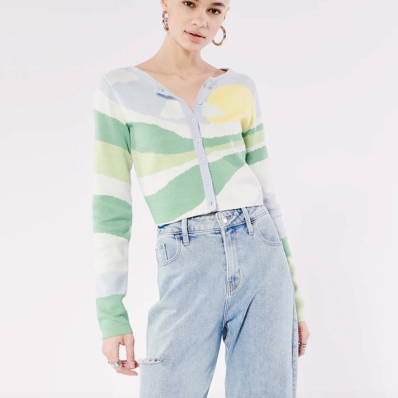 Hollister Super Soft Crop Cardigan - Size Medium - Picture 5 of 7